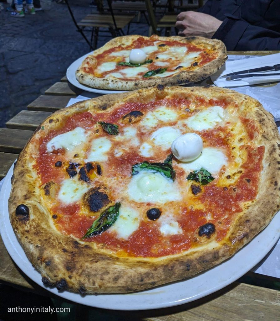 neapolitan style pizza